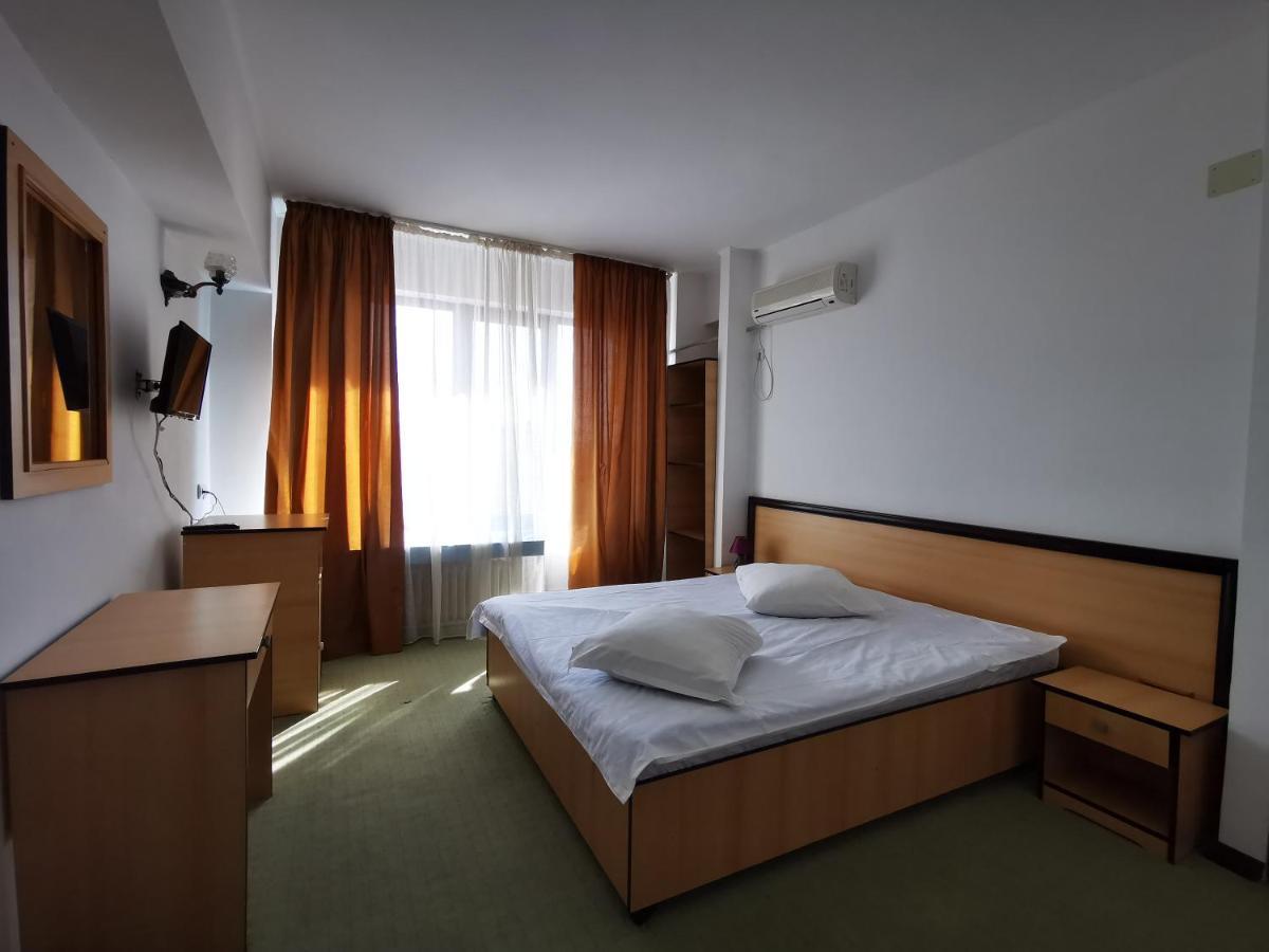 Hotel Unirea Focşani 外观 照片